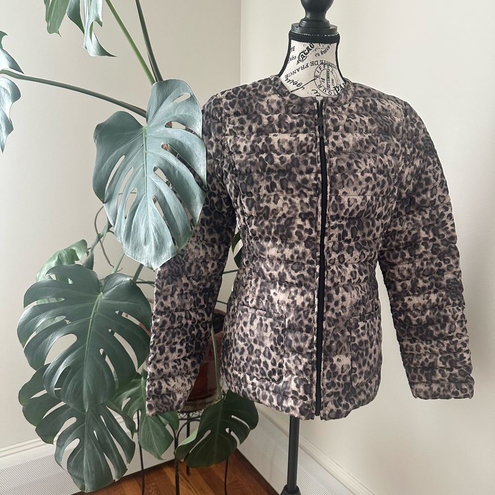 Betsey Johnson M Leopard Print Light Puffer Jacket